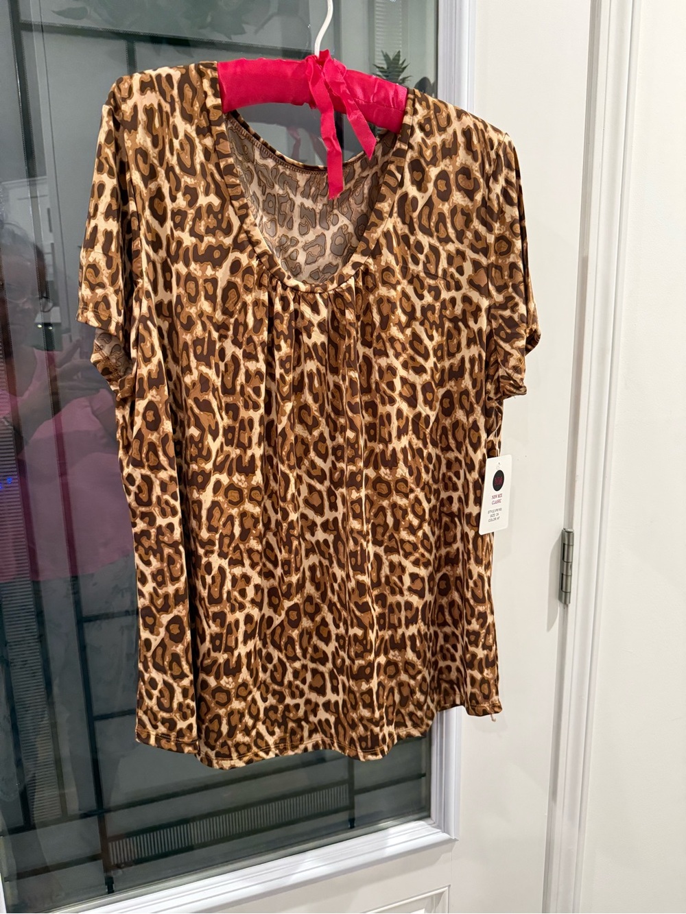 New Mix Leopard Print V-Neck Short Sleeve Top - Brown